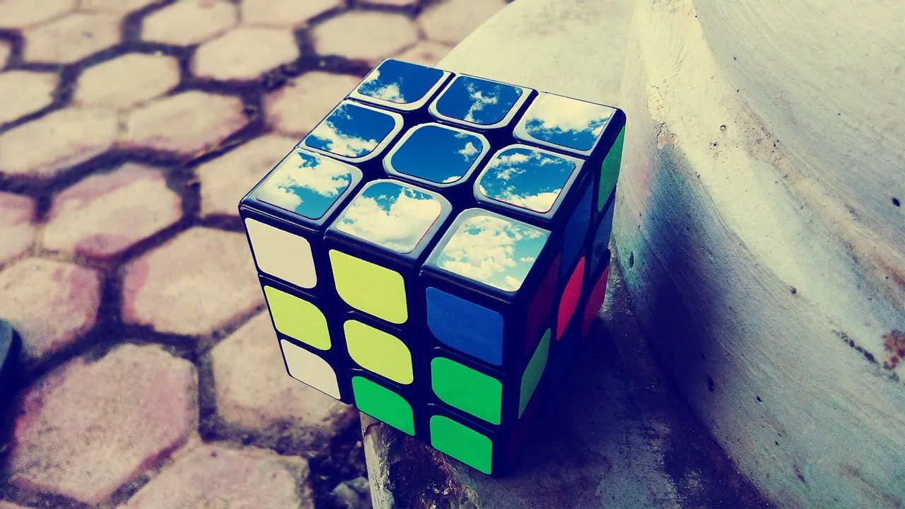 A Rubik's cube to symbolize the difficulty of a contractors guide.