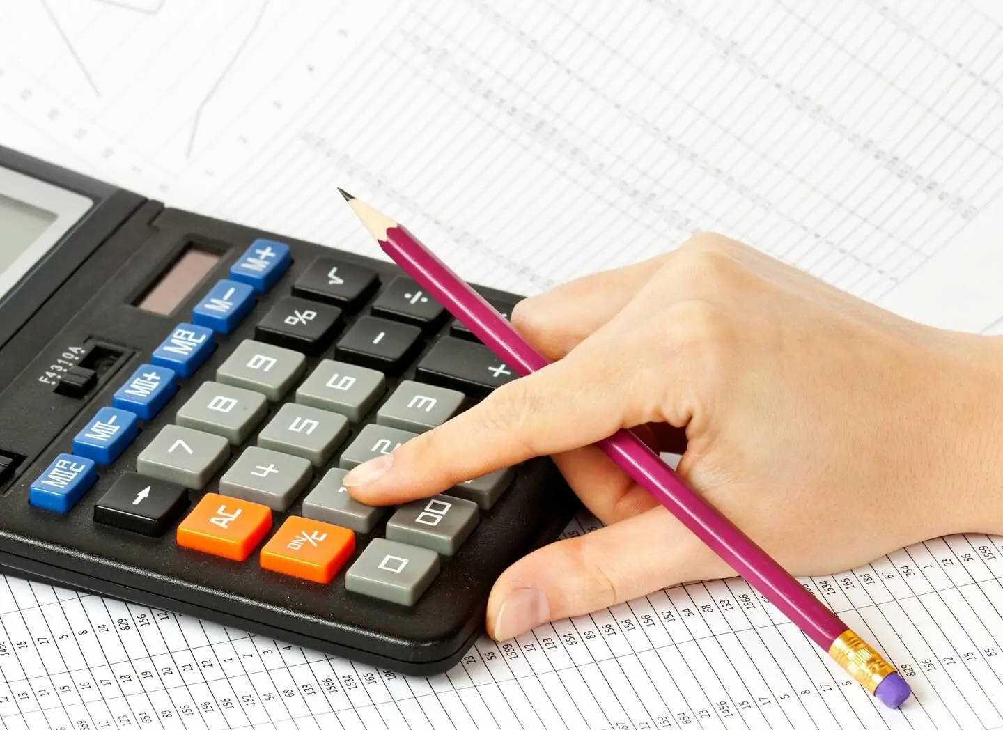 Someone calculating Tax deductions for travel and subsistence